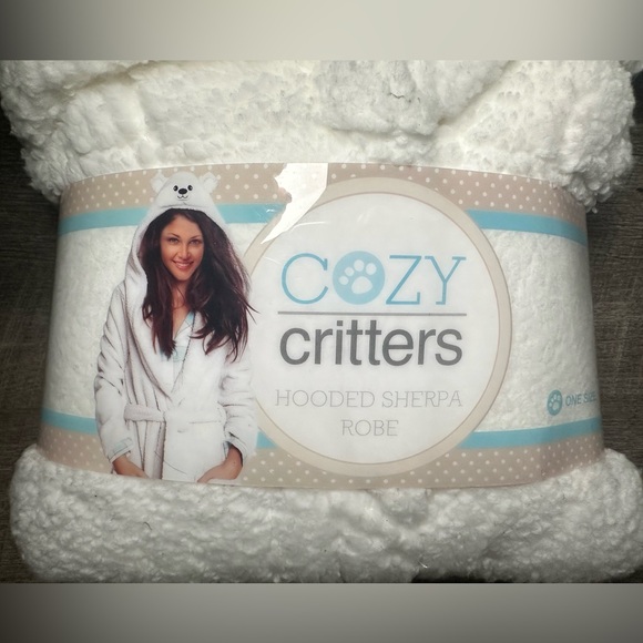 Cozy Critters White Hooded Sherpa Robe - Picture 2 of 6